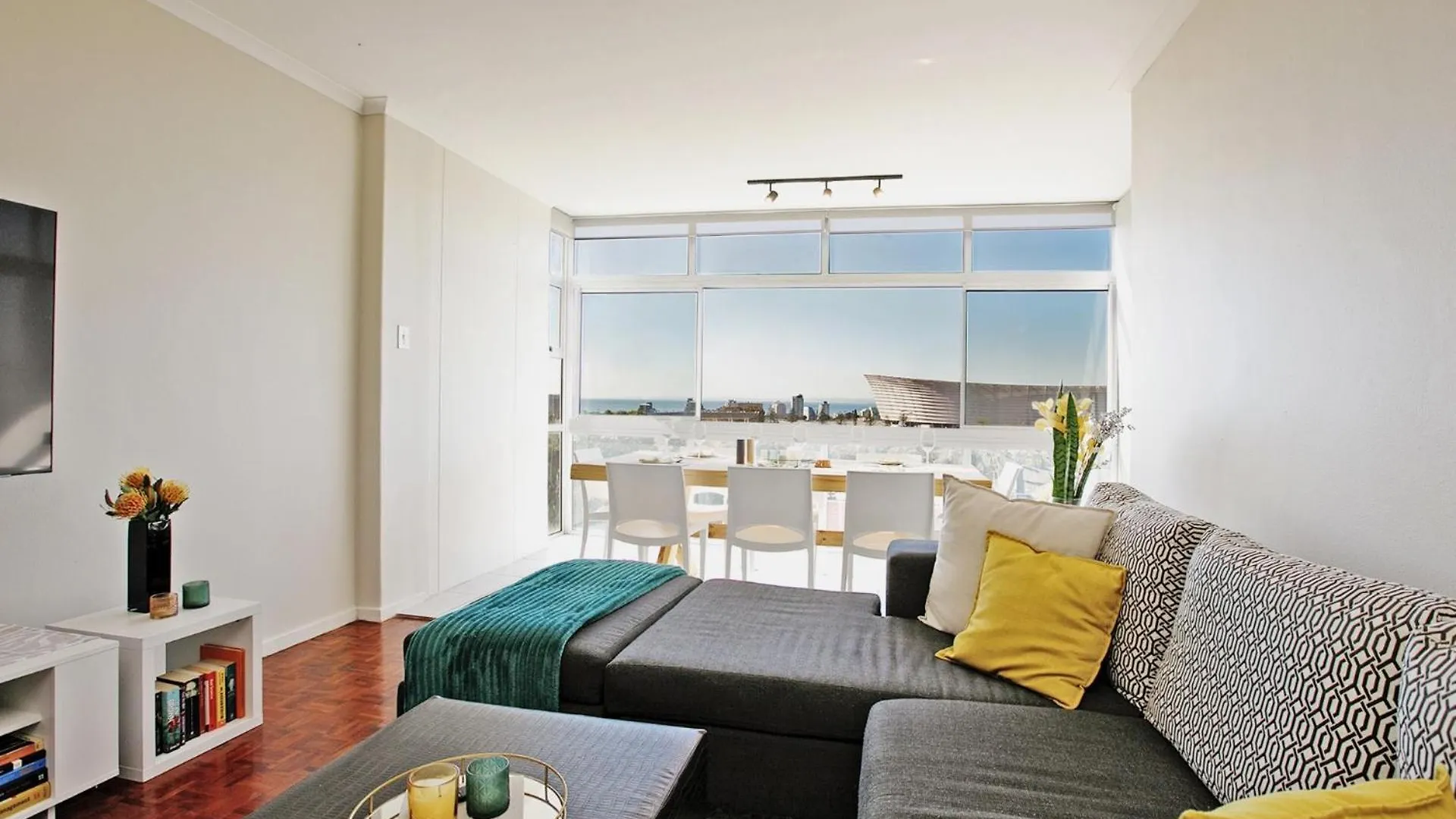 Sunny Central Green Point Apartment ケープタウン