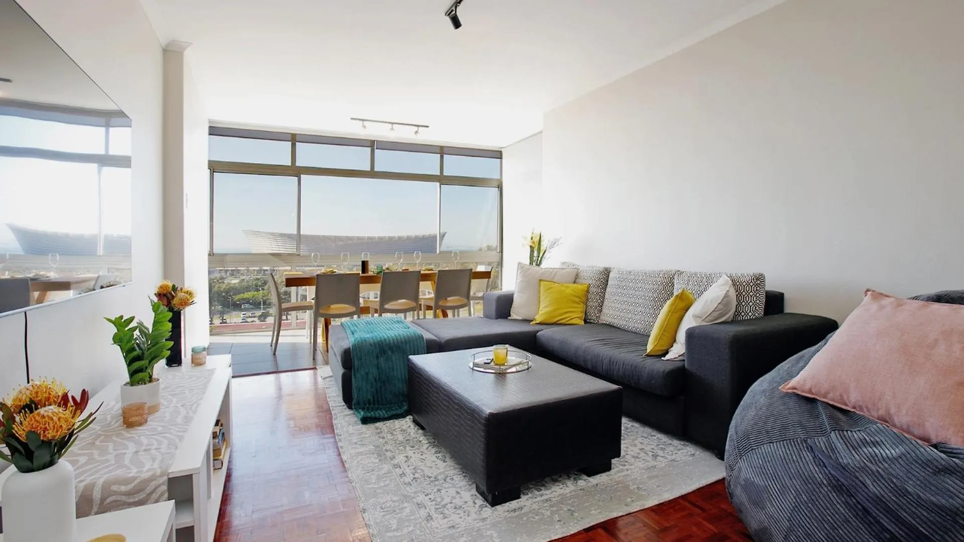 Sunny Central Green Point Apartment Kapstadt Südafrika